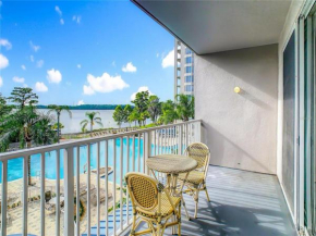 Disney just 1 and a quarter mile away, Blue Heron 1 room 2 bath,amenities,6 guests, walk to restaurants, no fees at check in